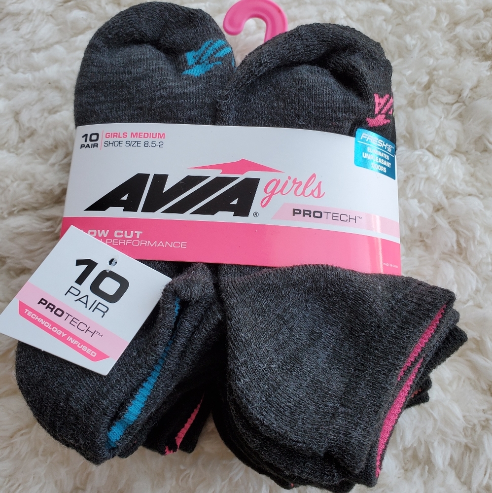 AVIA girls pro tech low cut/high performance socks